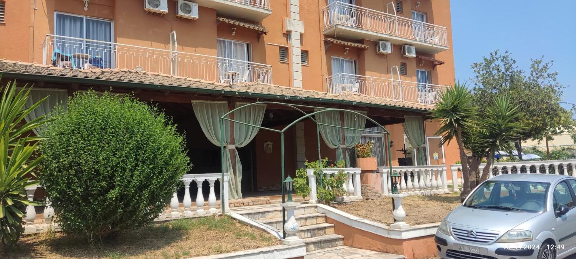 Pantheon Hall Hotel Mesongí Exteriér fotografie